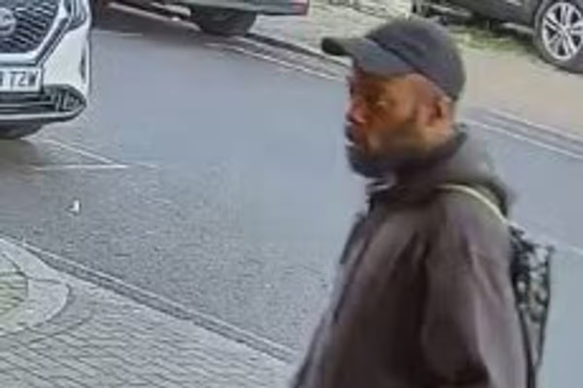 Police launch hunt for man after Streatham 'rape' captured on CCTV in broad daylight