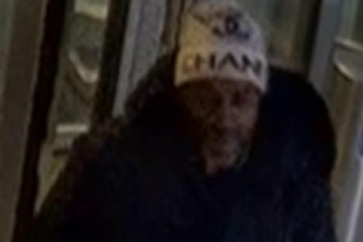 Police hunt St Pancras sex attacker after woman assaulted on escalator