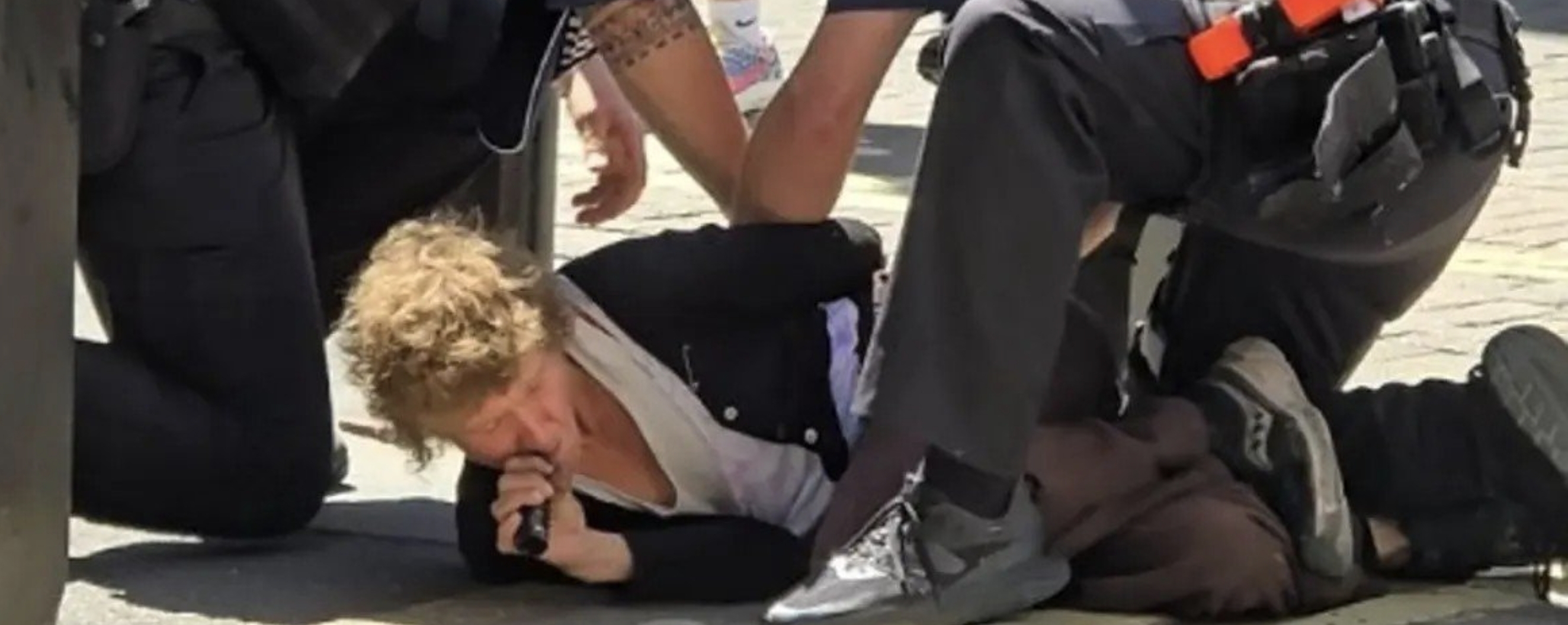 Covent Garden stabbing sees "woman" arrested after 4 people 'stabbed with scissors'