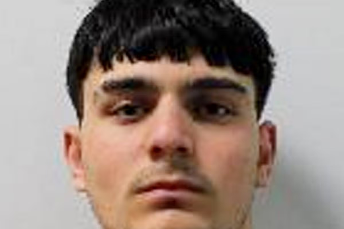 Murderer Sulaiman Tajzai who travelled from Leeds to London to carry out killing seen buying knife on CCTV